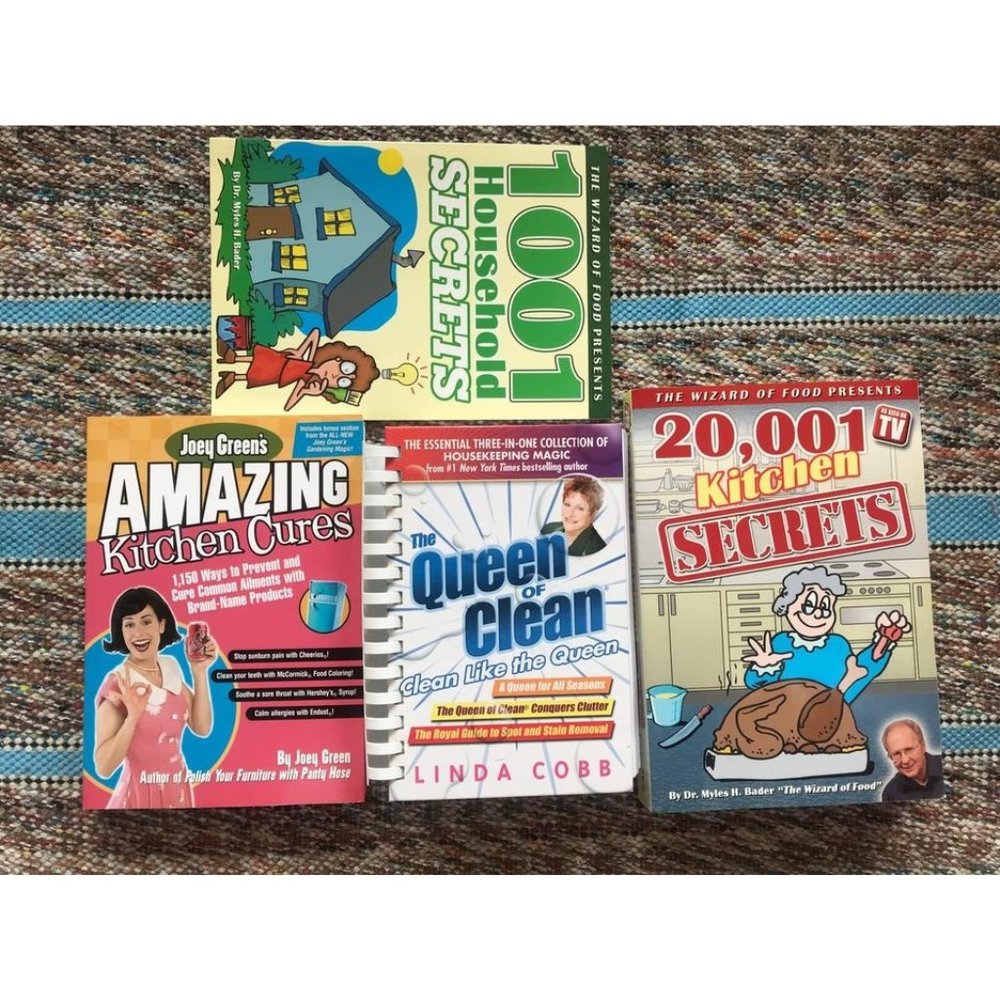 Lot of 4 Books About Cleaning & Home Care‎